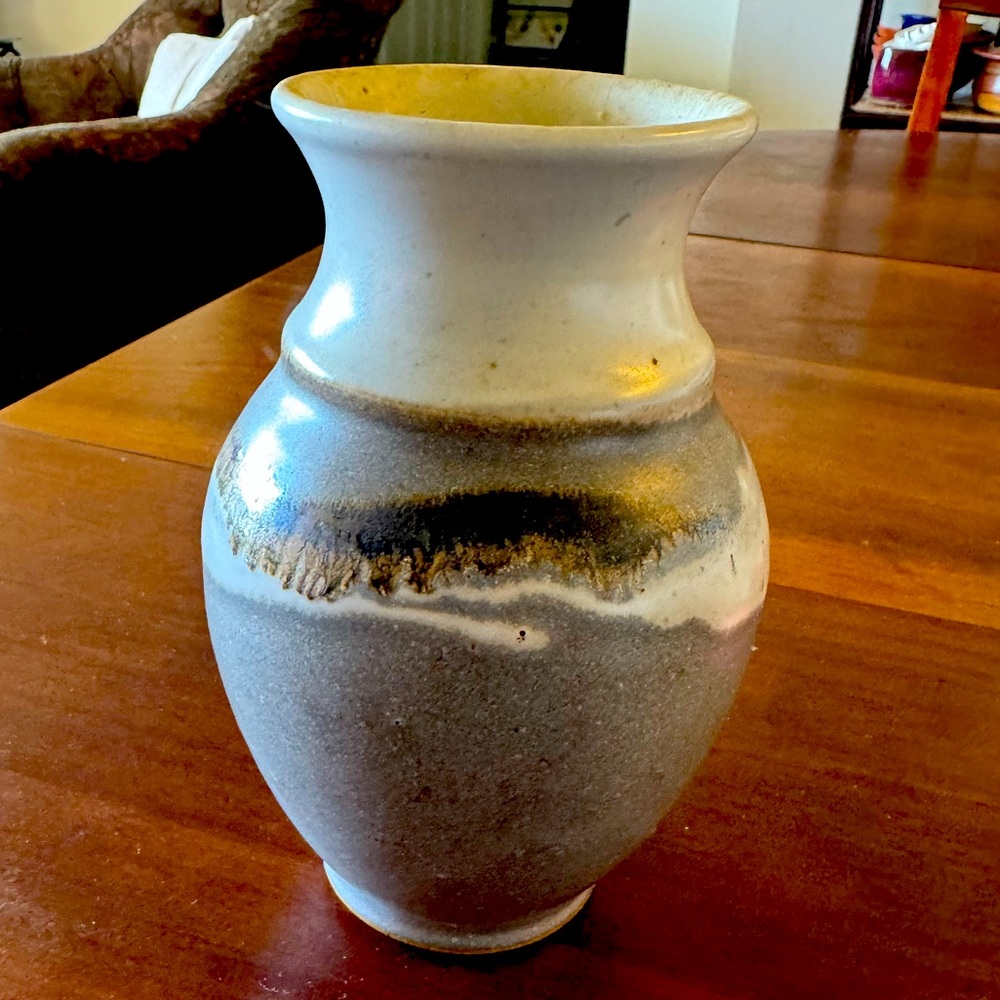 Beautiful hand thrown porcelain vase, beautiful glaze, signed with Ao mark